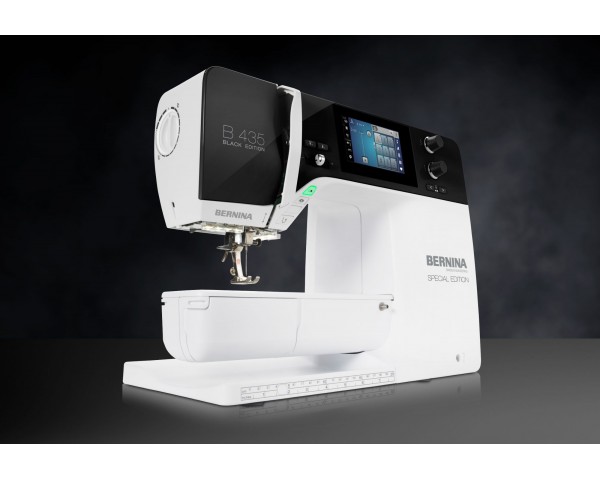 Bernina B435 Black Edition