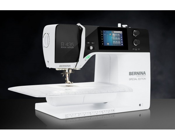 Bernina B435 Black Edition